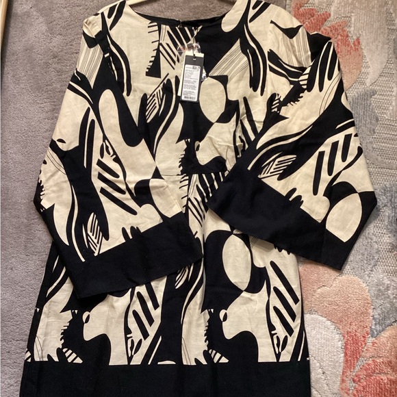 Dress - Picture 3 of 6